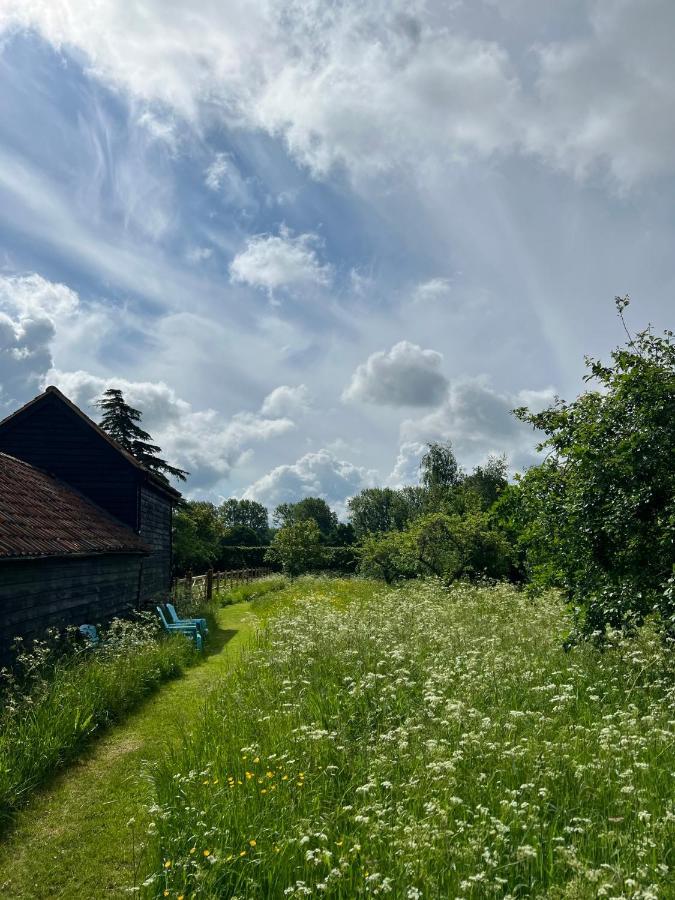 Depden Gorgeous Comfortable Barn With Huge Private Orchard In Quiet Suffolk Location מראה חיצוני תמונה